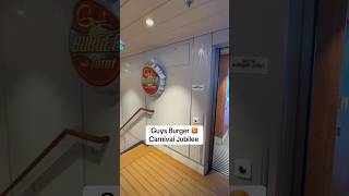 Let’s have a burger at Guy’s on the Carnival Jubilee! 🍔 #cruise #carnival #burger