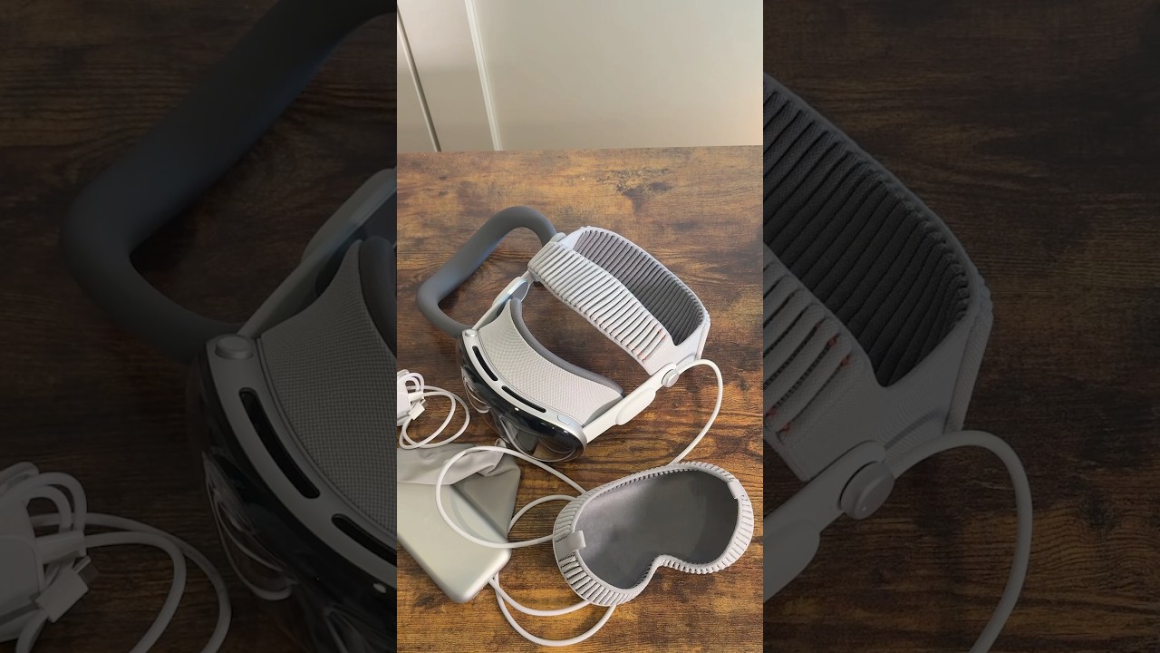 Unboxing Apple's $3,500 M5 Vision Pro