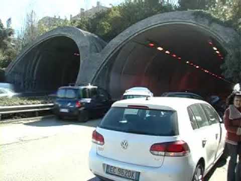 CARAMBOLA SULL'ASSE, TRAFFICO IN TILT. UN FERITO.