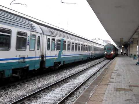 FS Intercity 584 Trieste -  Roma hauled by E444R at Padova Centrale