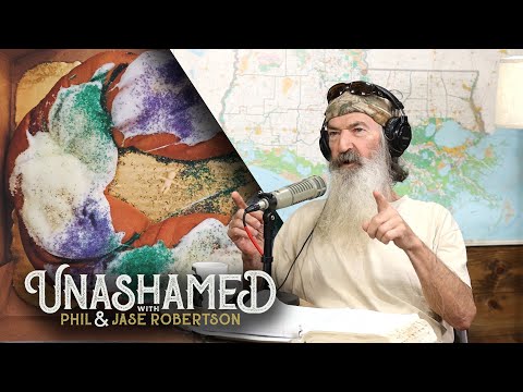 Phil Uses a Fake Name, Baptizes a Preacher, and Makes Off With Jase's King Cake | Ep 255