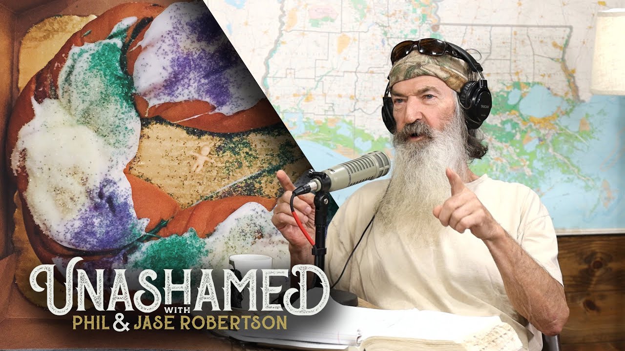 Ep 255 | Phil Uses a Fake Name, Baptizes a Preacher, and Makes Off with Jase's King Cake