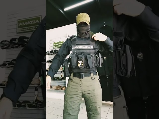 Vídeo relacionado con Partilandia | Chaleco Militar Camuflado infantil (Talla Única)