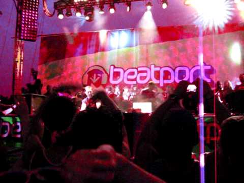 MARC HOULE Intro @ DEMF 2011 (Beatport Stage)