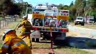 preview picture of video 'Bush Fire Service Brigade Structures Drill 20-01-08'