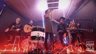 APTV Sessions: I SEE STARS - &quot;Murder Mitten&quot; (Raw &amp; Unplugged)