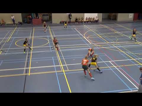 samenvatting Zaalhockey DenBoschMd1-Warande 7-0