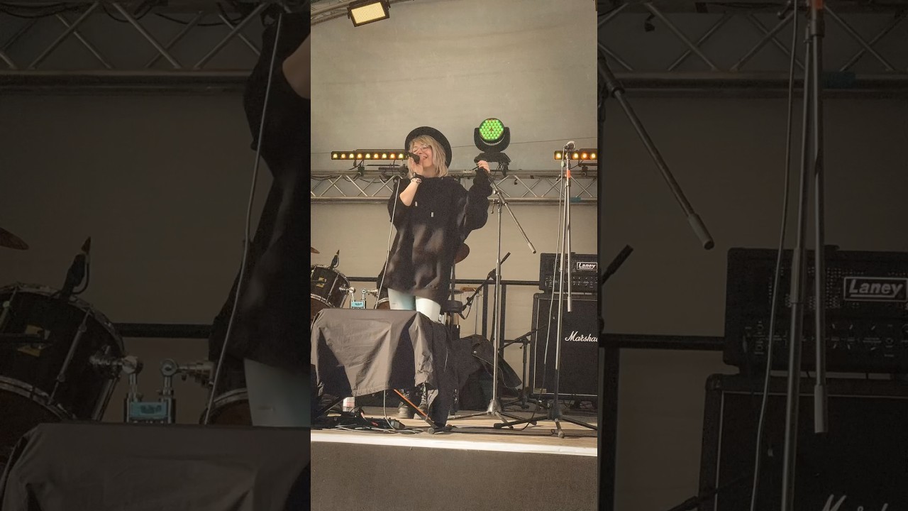 „Was Ich Grad Denk“ Live 💜 #lucidez #turbulenzen #wasichgraddenk