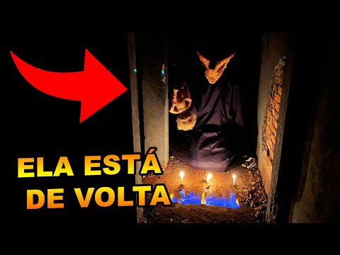 NÃO ACREDITO A CRIATURA ESTÁ ATRÁS DOS HUNTERS CAÇADORES DE LENDAS