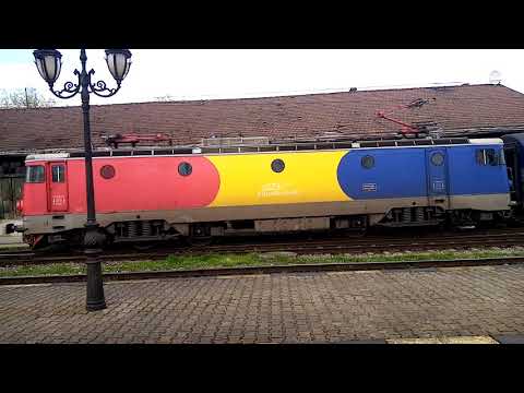 EA1 465 garează în Stația Suceava Trenul R5703 Suceava-Ilva Mică 25.04.2021