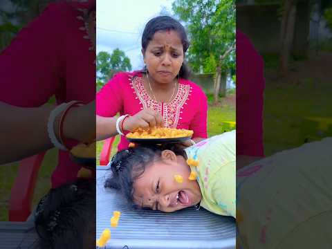 Cute girl wants Kurkure Puffcorn too 🤪🤣🤗😂 #shorts #funnyshorts #viralshorts