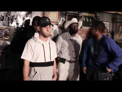 Drew Barker vs Scoobie