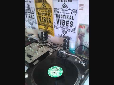 Paul Fox - Writting On The Wall & Dub