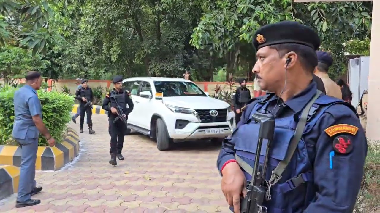 aurguru...प्रदेश के मुख्यमंत्री योगी आदित्यनाथ पहुंचे मथुरा