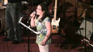 Amazing 11 yr old Maggie Doherty sings Michael Jackson's 