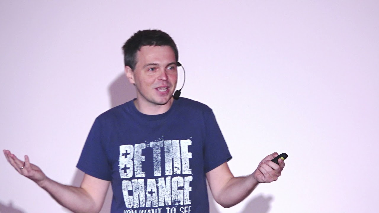 Pokolenie śmieci. Czas to zmienić!  | Michał Paca | TEDxLikusy