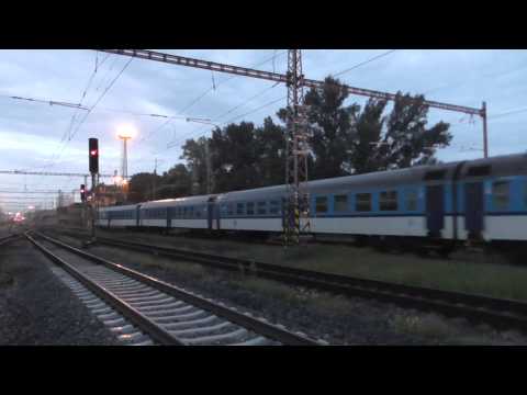 EJ 460.075/076 vyjíždí z Olomouce do Přerova do DPOV Přerov