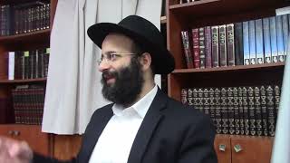 להתפלל כל היום (הרב אלחנן משה נחמנסון) - התמונה מוצגת ישירות מתוך אתר האינטרנט יוטיוב. זכויות היוצרים בתמונה שייכות ליוצרה. קישור קרדיט למקור התוכן נמצא בתוך דף הסרטון