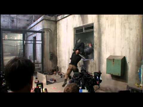 Clip "Dom vs Hobbs" - Featurette Velocidade Furiosa 5