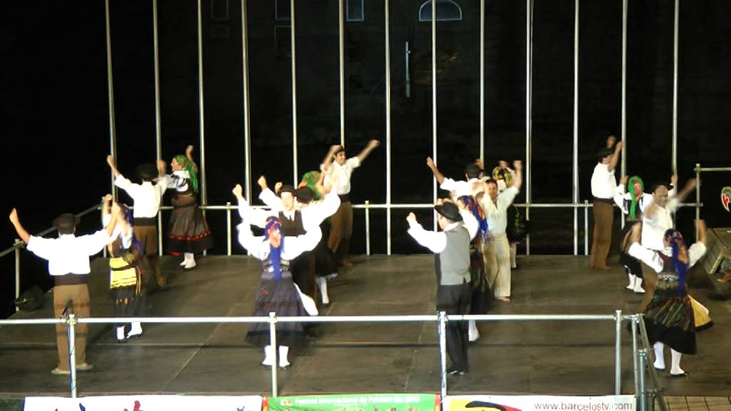 Portuguese traditional folk dance: Lima de Goios