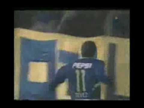 Carlitos Tévez.. El pibe de Oro