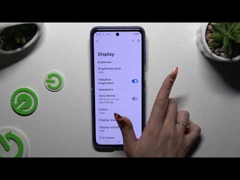 How to Turn On/Off Auto Brightness – Display Settings on MOTOROLA Razr 50 Ultra
