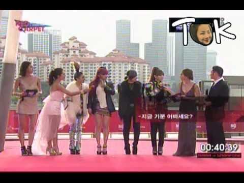2NE1 RED CARPET IN 2011 MNET ASIAN MUSIC AWARDS