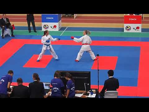 K1 PL Halle/Leipzig 2017, kumite -50 Kg Cichrova SVK vs Crhonková CZE