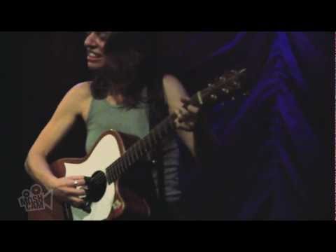 Ani DiFranco - Both Hands (Live in New York) | Moshcam