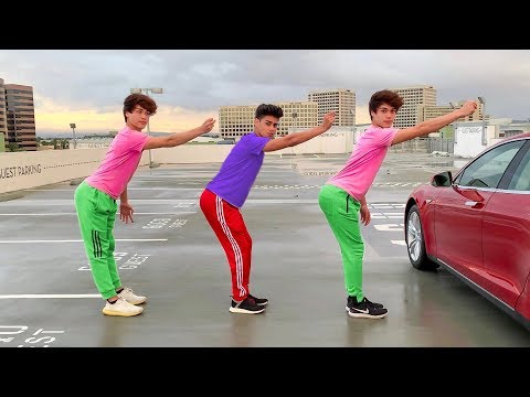 When 7 Rings by Ariana Grande comes on...