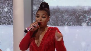 Ashanti performs ‘Sleigh Ride’ live