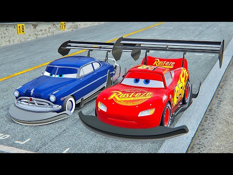 Lightning McQueen GTR vs Doc Hudson GTR - Drag Race