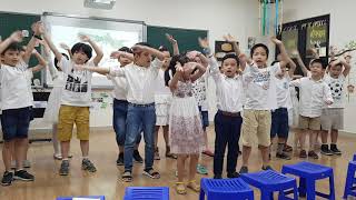 Tia nắng hạt mưa tập thể 2b2