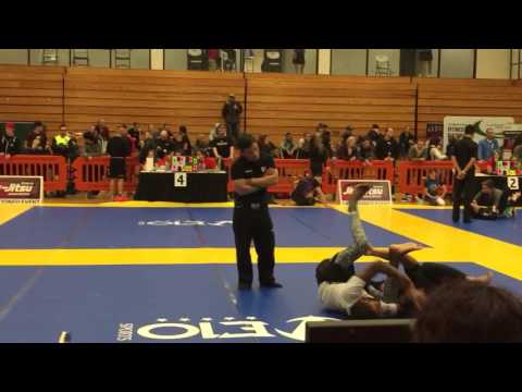 arther Zuka vs Carlos Rios Provincials 2015 No Gi