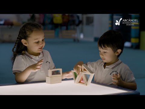 Vídeo Colegio Arcángel International School