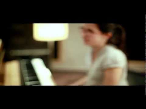 גום - יום ראשון     Gom - Yom Rishon