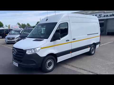 2023 Mercedes-Benz Sprinter 315 L2H2 - Image 2