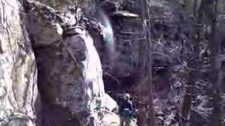 preview picture of video 'Hiking the Rim Trail, Mt Nebo Arkansas'