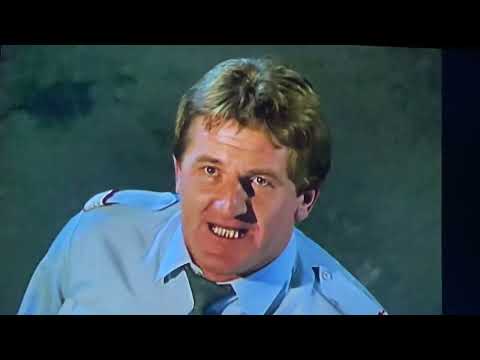 Hias Mayer singt fürs Nannerl ( Film Almenrausch und Pulverschnee