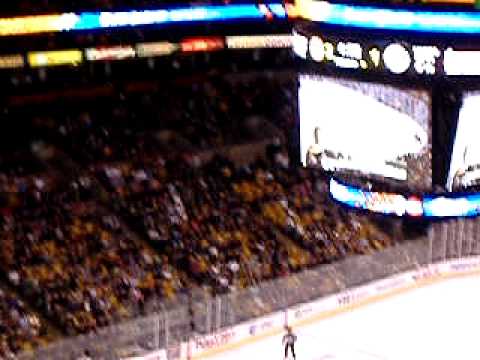 Bruins PA guy announces Ryder's PP goal 12/9/10