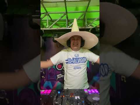 Cumbia Salvadoreña al estilo de DJ Seco El Salvador