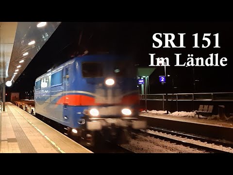 ÖBB Bahnhof Lauterach: Durchfahrt Lokomotion Containerzug mit 151 SRI Rail Invest