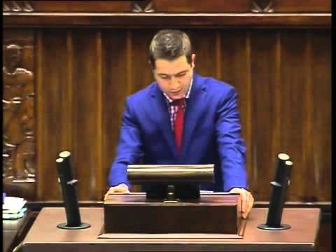 Patryk Jaki krytykuje Okrągły Stół jako 'ordynarne lądowanie PRL'