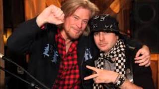 Daryl Hall and Kevin Rudolf- Let It Rock (Live From Daryl's House)