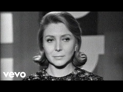 Maria Dolores Pradera - El Rosario de Mi Madre (Actuación TVE - Galas del Sábado)