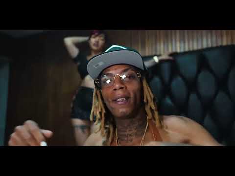 Rony Alca - Una Muñeca (Video Oficial)