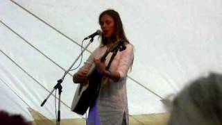 Jo Hamilton,playing in Ashley Hutchings' Rainbow Chasers, Bromyard Folk Festival 2009  pt.2
