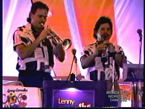 LENNY GOMULKA & THE CHICAGO PUSH AT FRANKENMUTH "GREEN GRASS POLKA MEDLEY"