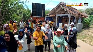 Download lagu DEMI AYANG (MEDI PUTRA) VOC.WINDA WIDARA  HAJATNYA BPK. KARYUDI / IBU. LENI GUNUNGSARI BLOK  BOROS mp3