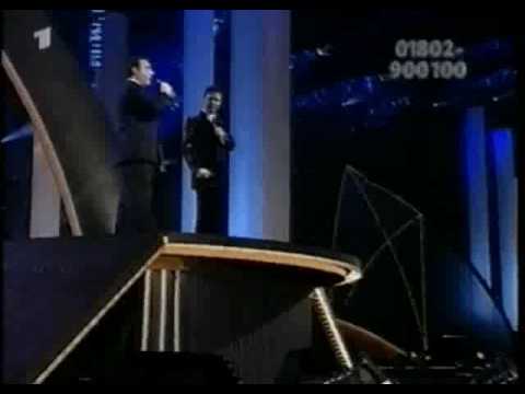 Cliff Richard & Vincenzo La Scola | Vita Mia | German TV for charity